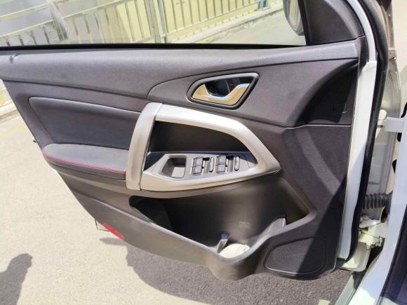 [青岛·鲁B] 二手奇瑞瑞虎52014款 2.0L CVT家悦版