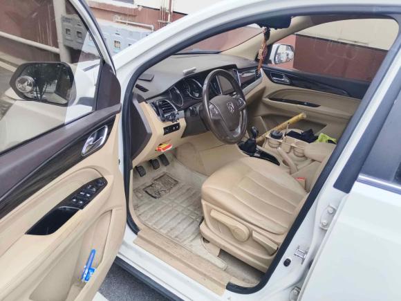 [常州·苏E] 二手宝骏宝骏7302016款 1.5L 手动豪华型 7座