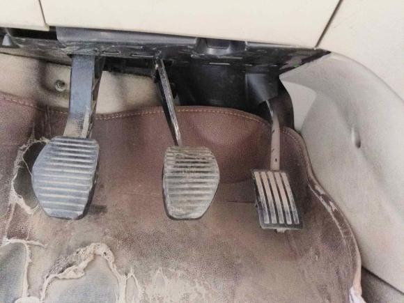 [南通·苏F] 二手标致标致5082011款 2.0L 手动经典版