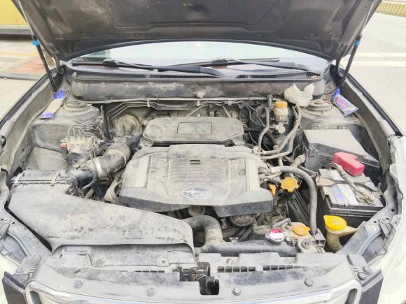 [佛山·粤Y] 二手斯巴鲁傲虎2011款 2.5i豪华导航版