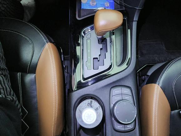 [南京·苏A] 二手东南东南DX72018款 1.5T 自动荣耀版