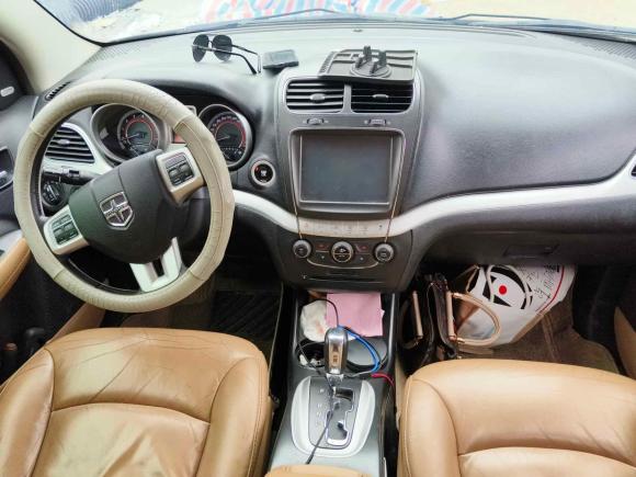 [南昌·赣G] 二手道奇酷威2013款 2.4L 两驱尊尚版