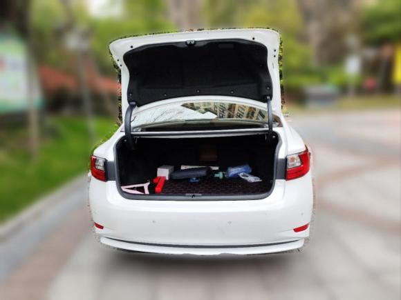 [上海·沪B] 二手雷克萨斯雷克萨斯ES2015款 200 舒适版