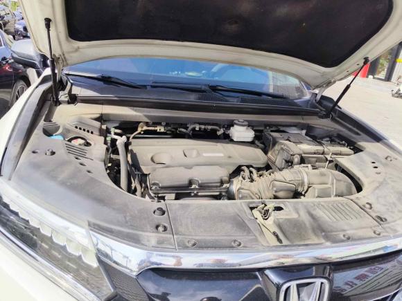 [广州·粤A] 二手本田本田UR-V2017款 370TURBO 两驱尊贵版 国V