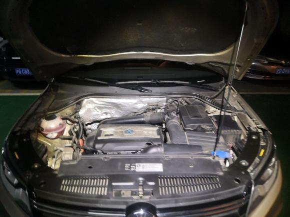 [上海·沪A] 二手大众途观2013款 1.8TSI 自动两驱豪华型