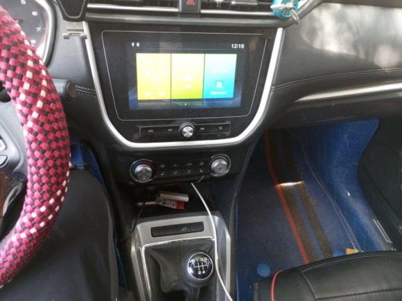 [青岛·鲁B] 二手荣威荣威RX32018款 1.6L 手动精英版