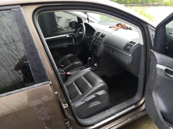 [上海·沪B] 二手大众途安2013款 1.4T DSG舒适版5座