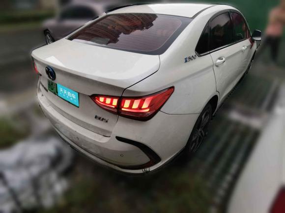 [无锡·苏B] 二手北京汽车北京EU52018款 R500 智风版