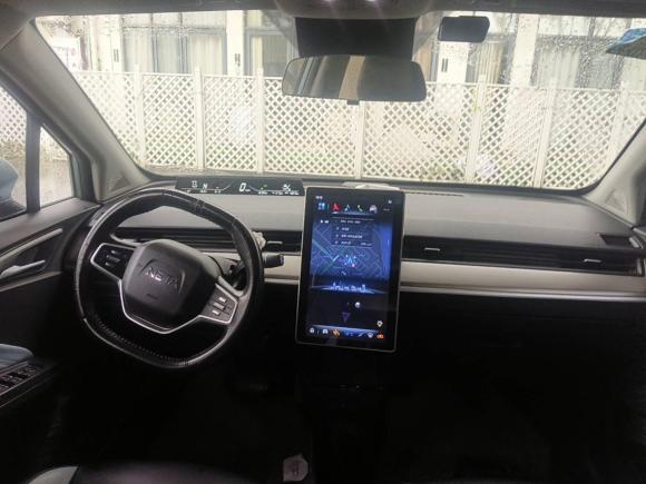 [上海·沪A] 二手哪吒汽车哪吒V2021款 长续航娱乐版