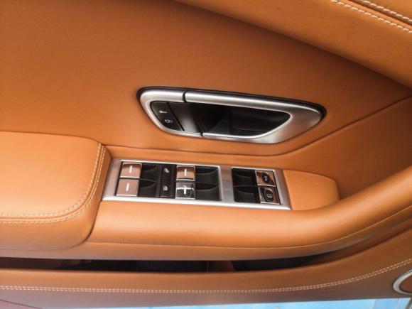 [上海·沪C] 二手宾利欧陆2012款 4.0T GT V8