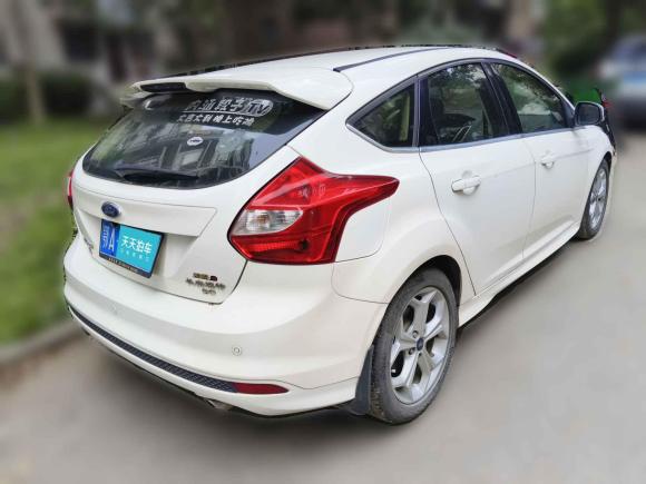 [武汉·鄂A] 二手福特福克斯2012款 两厢 2.0L 手动豪华运动型