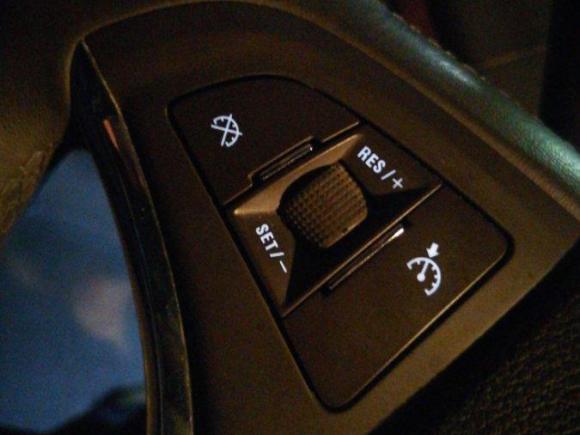 [上海·豫C] 二手荣威荣威9502012款 2.4L 豪华版