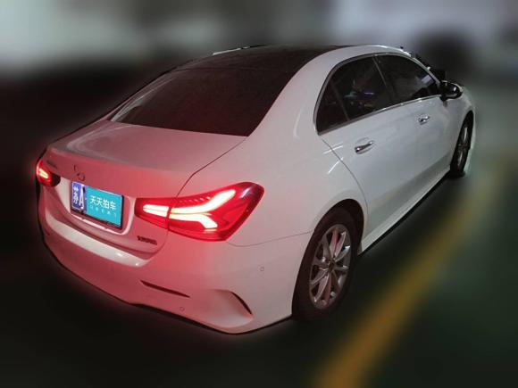 [杭州·苏A] 二手奔驰奔驰A级2019款 A 200 L 运动轿车