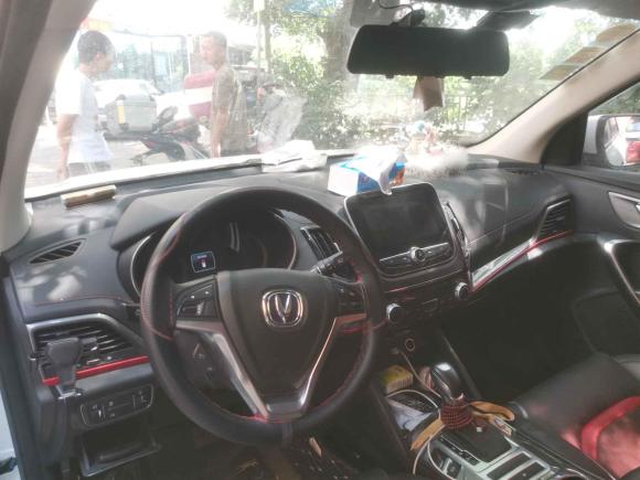 [广州·豫A] 二手长安长安CS552017款 1.5T 自动炫色型