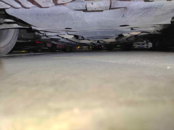 [武汉·鄂A] 二手奔驰奔驰E级2014款 改款 E 300 L 运动型