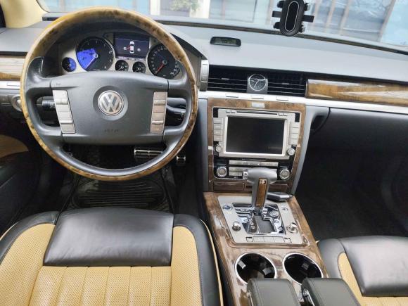 [杭州·浙A] 二手大众辉腾2009款 3.6L V6 4座加长行政版