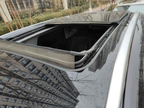 [济南·鲁A] 二手红旗红旗HS52019款 2.0T 智联旗享四驱版