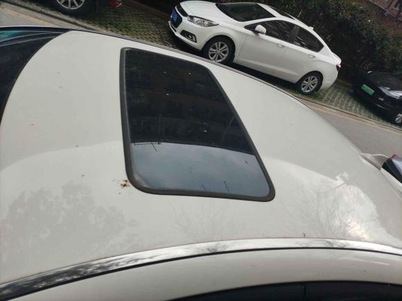 [上海·沪L] 二手荣威荣威e5502016款 尊享版