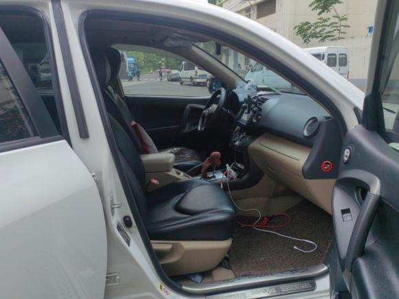 [上海·沪M] 二手丰田RAV4荣放2012款 炫装版 2.0L 自动四驱