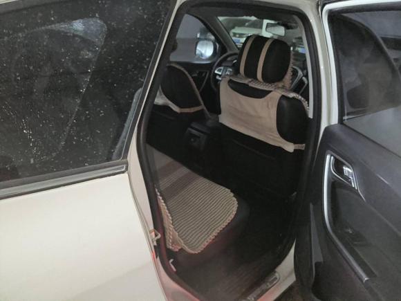 [宁波·浙B] 二手江铃驭胜S3502013款 2.4T 自动两驱柴油豪华版5座