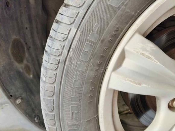 [上海·鲁N] 二手海马普力马2013款 1.8L 自动7座尊享版