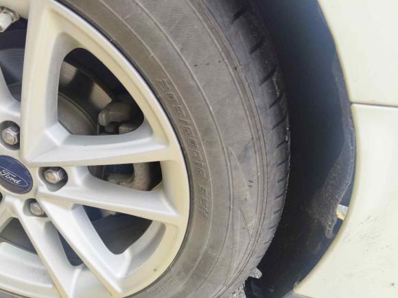 [嘉兴·川Y] 二手福特福克斯2015款 三厢 EcoBoost 180 自动精英型