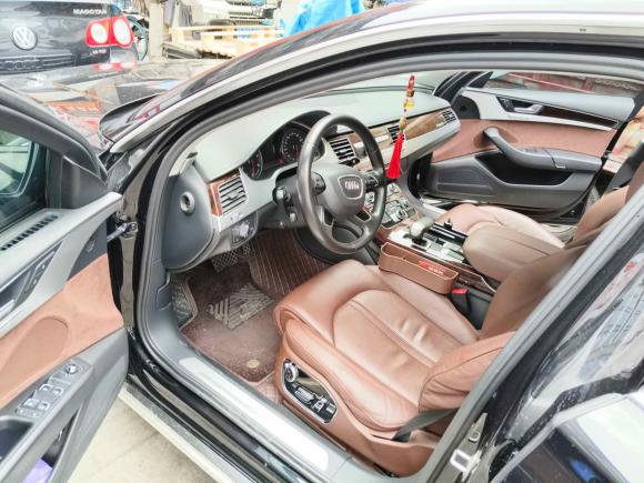 [成都·川A] 二手奥迪奥迪A82014款 A8L 45 TFSI quattro舒适型