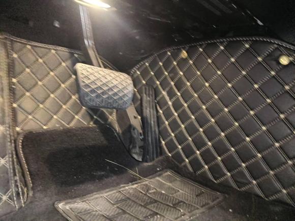 [杭州·赣E] 二手奔驰奔驰C级2021款 C 200 L 时尚型运动版