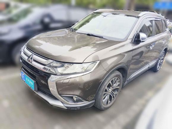 [苏州·苏E] 二手三菱欧蓝德2016款 2.4L 四驱精英版 5座