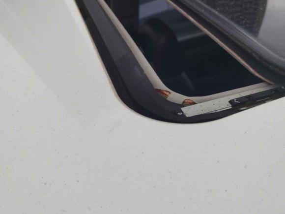 [深圳·粤B] 二手长安凯程长安欧尚A6002016款 1.5L 手动豪华型7座