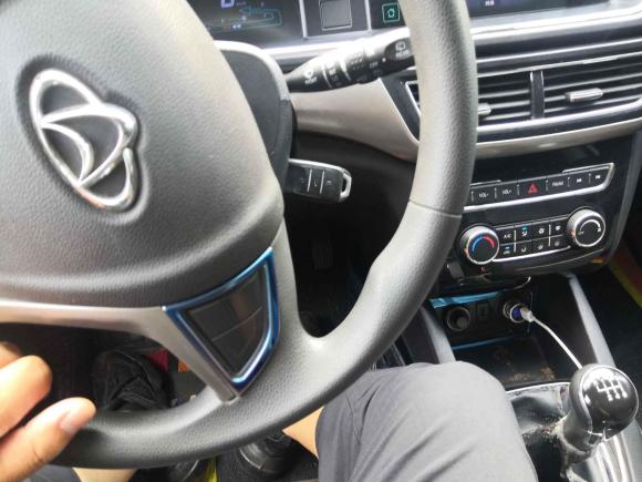 [南京·苏A] 二手长安凯程长安欧尚A6002016款 1.5L 手动精英型7座