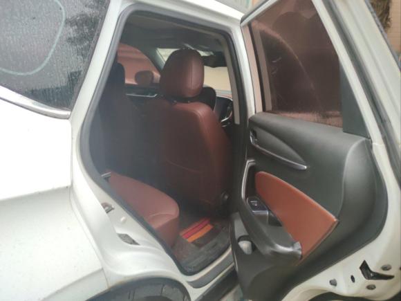 [西安·陕A] 二手中华中华V62018款 1.5T 自动尊贵型