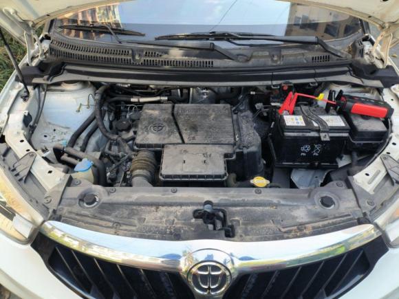 [上海·渝B] 二手中华中华V32015款 1.5L 手动智能型