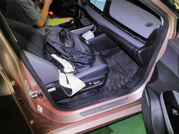 [上海·沪A] 二手埃安AION S Plus2021款 80 科技版