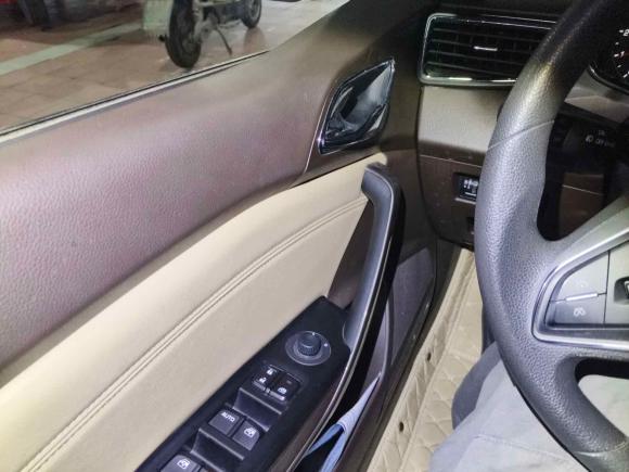 [上海·沪C] 二手宝骏宝骏310W2017款 1.5L 手动时尚型 国V