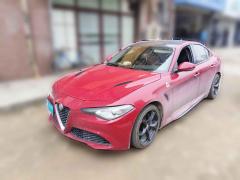 [宁波·浙B]阿尔法·罗密欧&nbsp;&nbsp;Giulia朱丽叶&nbsp;&nbsp;2017款 2.0T 200HP 精英版