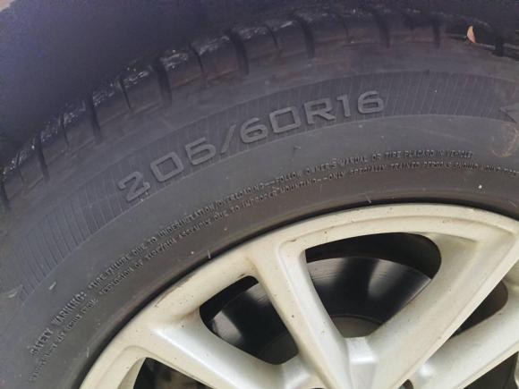 [苏州·苏E] 二手福特福克斯2017款 三厢 1.6L 手动风尚型智行版