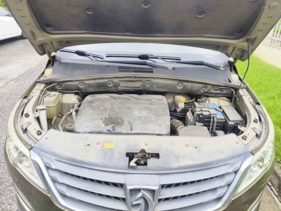 [上海·沪C] 二手宝骏宝骏5602015款 1.8L 手动豪华型