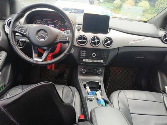 [武汉·鄂A] 二手奔驰奔驰B级2018款 B 200 动感型