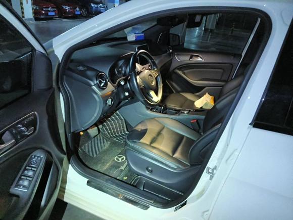 [上海·沪B] 二手奔驰奔驰B级2015款 B 200 豪华型