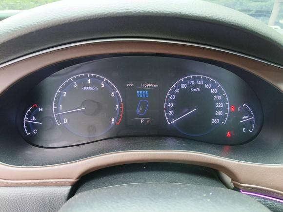 [上海·鲁Q] 二手现代劳恩斯2012款 3.0L GDI尊贵版