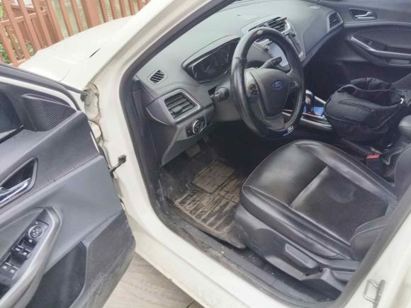 [无锡·苏B] 二手福特福睿斯2015款 1.5L 自动时尚型