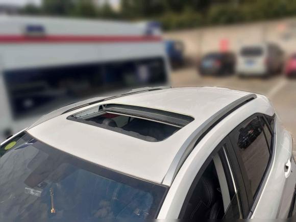 [南京·苏L] 二手东南东南DX32018款 1.5T CVT尊贵型