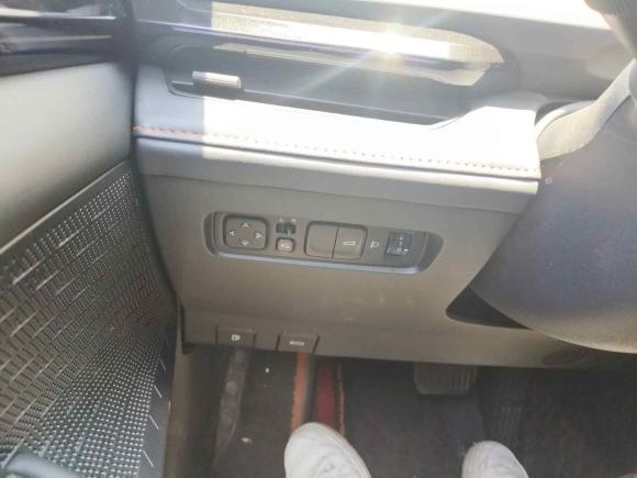 [苏州·苏U] 二手长安长安UNI-V2022款 1.5T 尊贵型