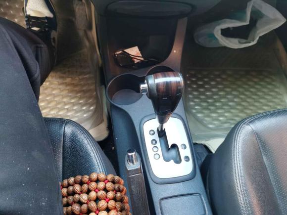 [青岛·鲁B] 二手起亚狮跑2013款 2.0L 自动两驱版GLS