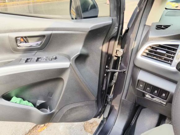 [武汉·鄂A] 二手铃木锋驭2014款 1.6L 手动两驱精英型