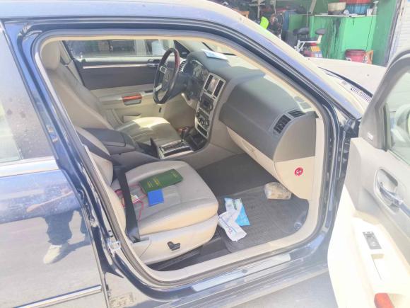 [杭州·浙A] 二手克莱斯勒克莱斯勒300C2006款 3.5L 豪华领航版