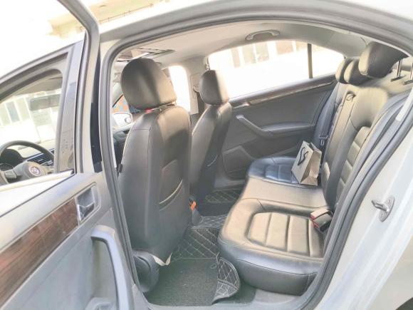 [上海·沪C] 二手大众桑塔纳2013款 1.6L 手动豪华版