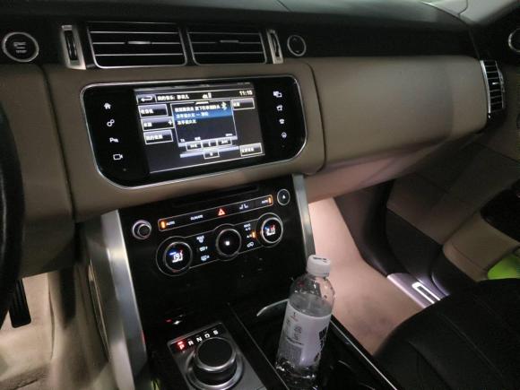 [青岛·鲁B] 二手路虎揽胜2016款 3.0 SC V6 Vogue SE 创世加长版