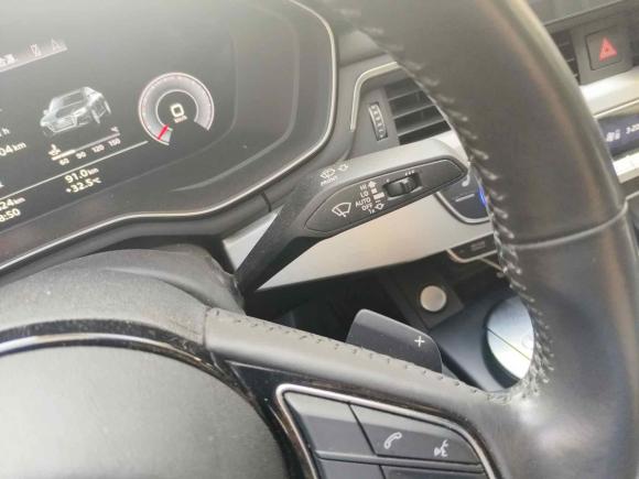 [武汉·鄂A] 二手奥迪奥迪A4L2020款 40 TFSI 豪华动感型